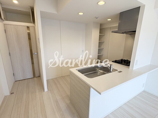 コンフォリア東葛西の物件内観写真